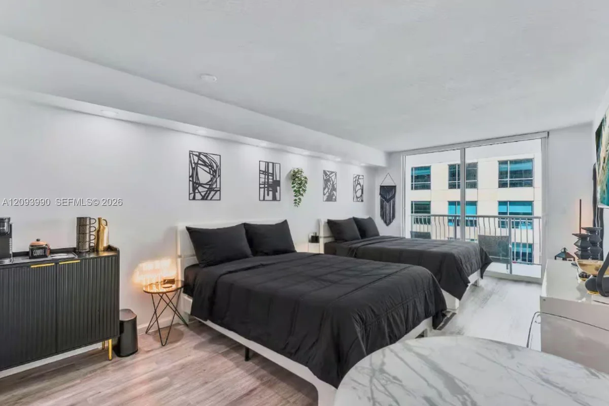 1200 Brickell Bay Dr #2610, Miami: photo 1 of 21