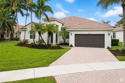 1654 Bunting Ln, Weston: photo 1 of 57