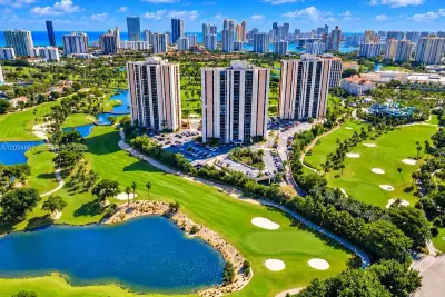 20301 W Country Club Dr #1025, Aventura: photo 1 of 20