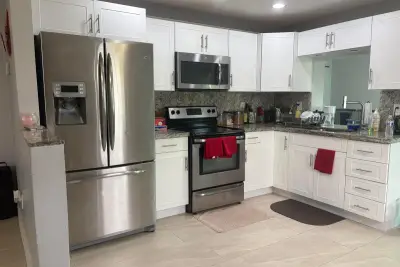 6810 NW 26th St, Sunrise: photo 1 of 21