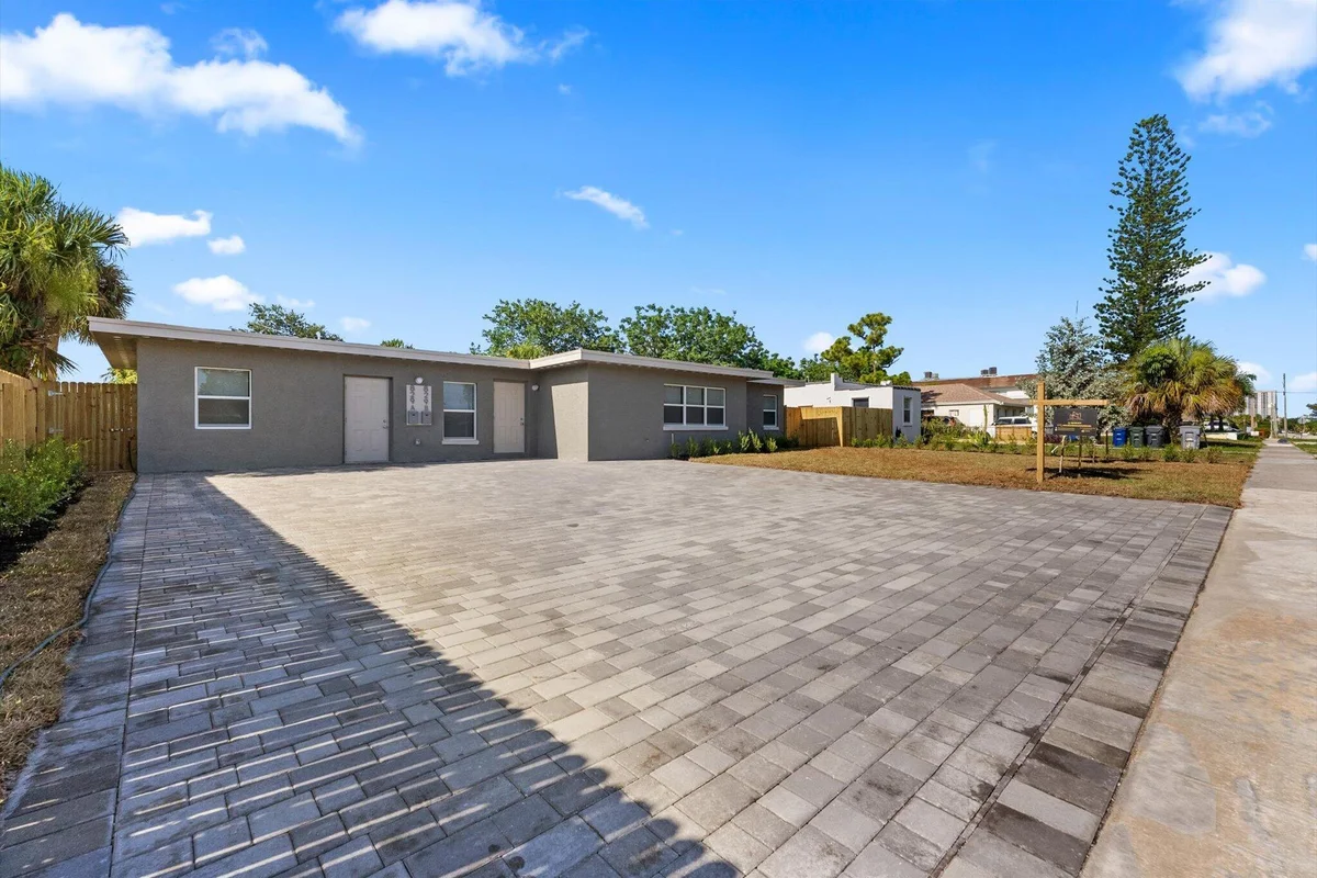 829 Bayberry Dr #A, West Palm Beach: photo 1 of 19