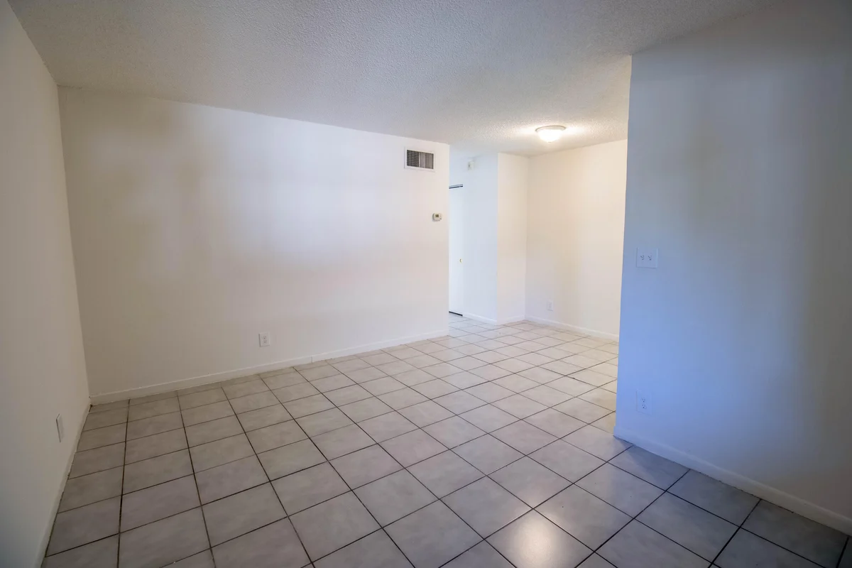 1727 Liberty St #4, Hollywood: photo 1 of 8