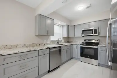 1033 Goldenrod Rd, Wellington: photo 1 of 38