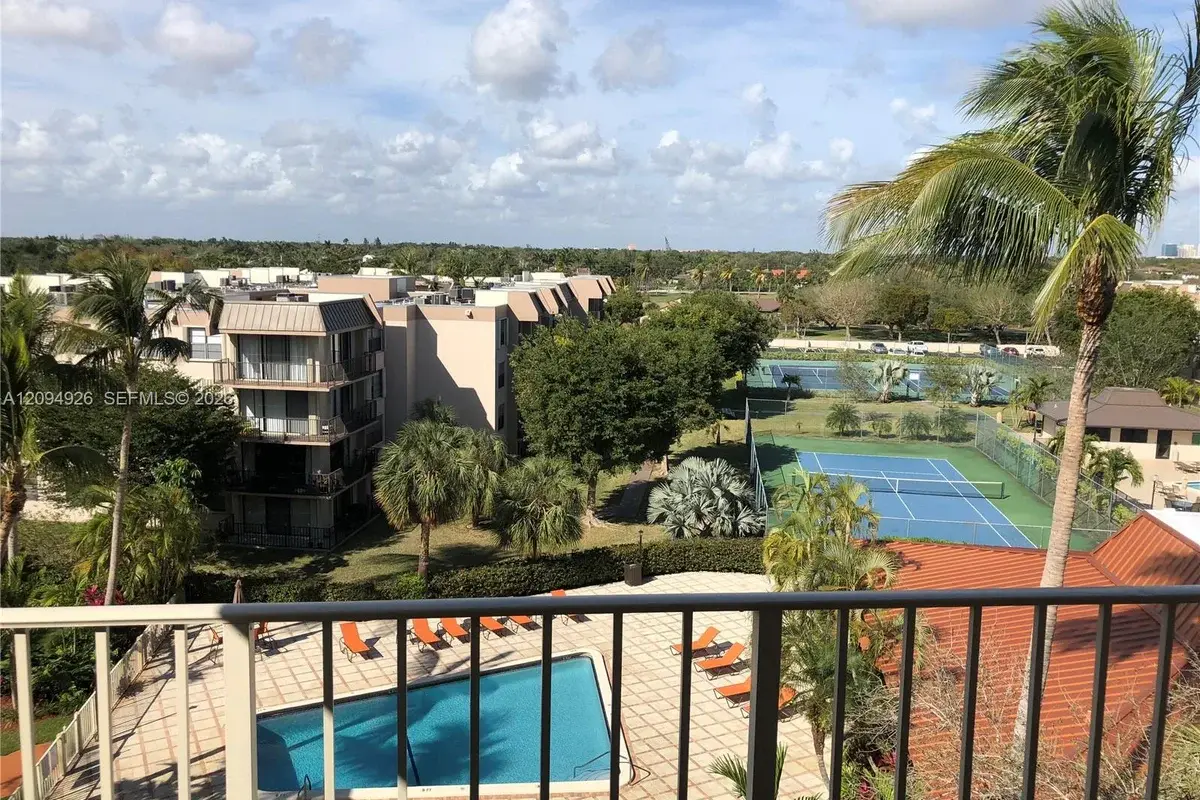 13120 SW 92nd Ave #B-PH13, Miami: photo 1 of 18