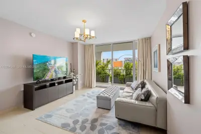 6799 Collins Ave #606, Miami Beach: photo 1 of 40