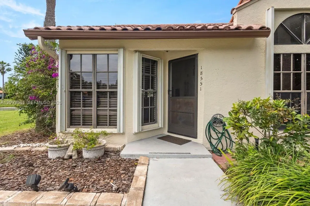18551 Woodstream Dr, Boca Raton: photo 1 of 27