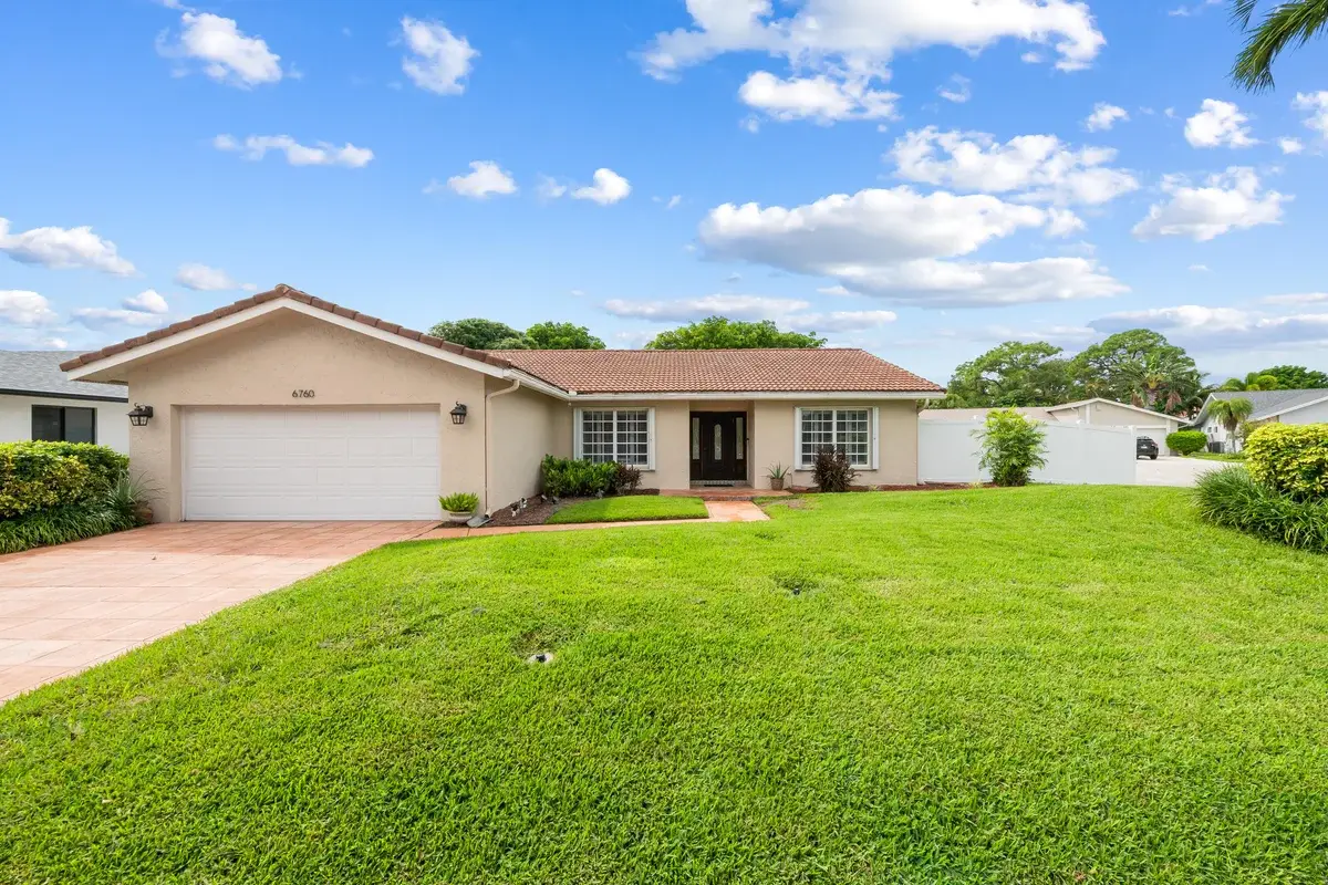 6760 Hollandaire Dr W, Boca Raton: photo 1 of 34