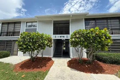 9715 Hammocks Blvd #102, Miami: photo 1 of 18