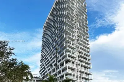 2000 Metropica Way #2109, Sunrise: photo 1 of 13