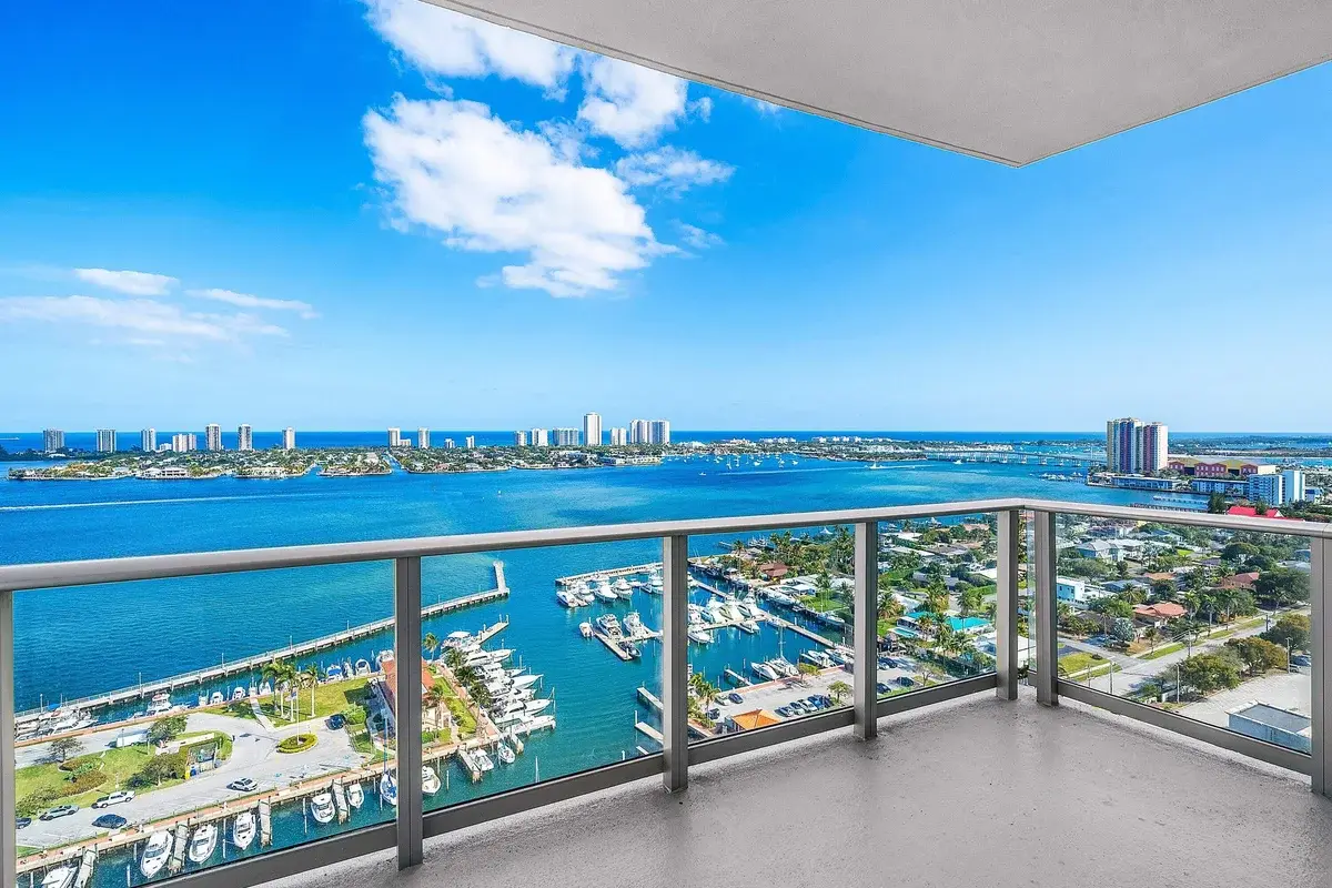 220 Lake Shore Dr #2202, Lake Park: photo 1 of 43