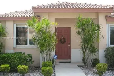 606 NW 208th Way #208, Pembroke Pines: photo 1 of 19