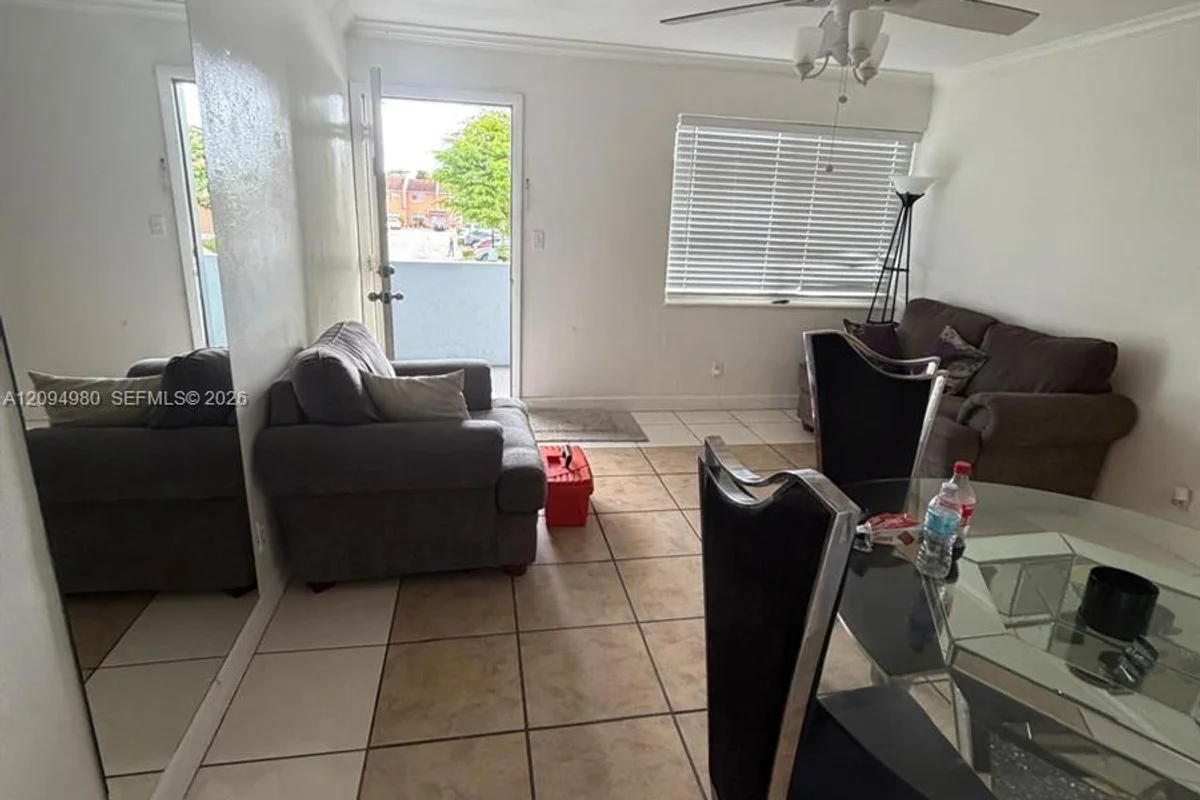 11005 SW 1st St #202, Sweetwater: photo 1 of 19