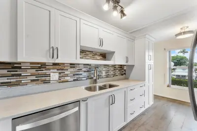 1160 Mahogany Way #103, Delray Beach: photo 1 of 25