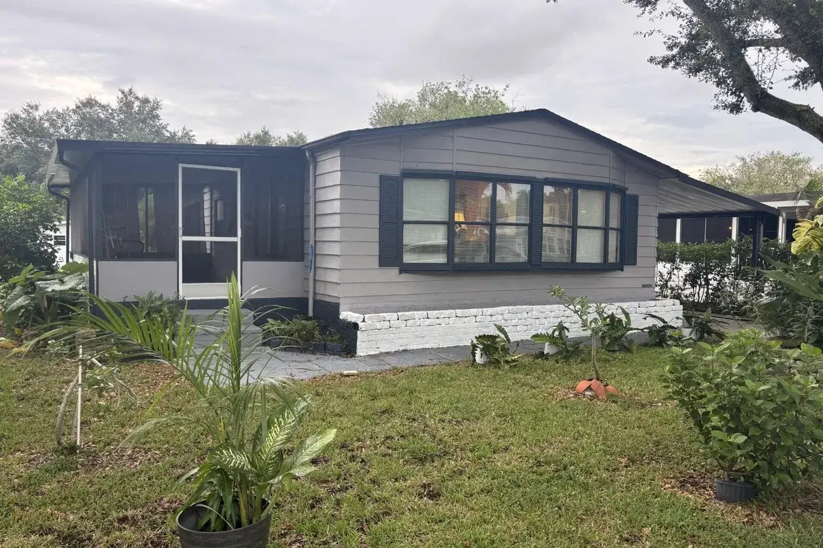 6761 NW 44th Ave, Coconut Creek: photo 1 of 22