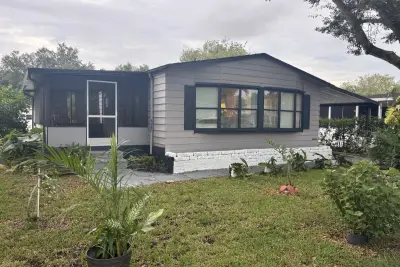 6761 NW 44th Ave, Coconut Creek: photo 1 of 22