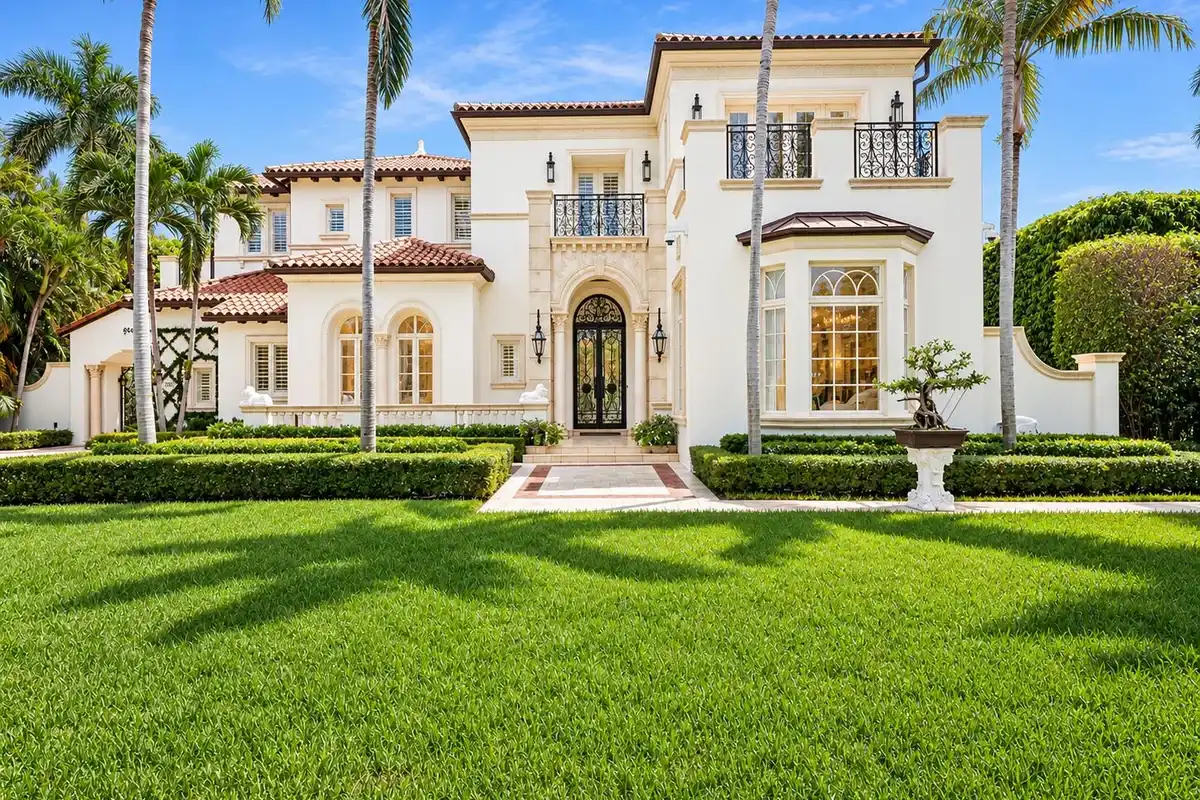 1033 Seasage Dr, Delray Beach: photo 1 of 83