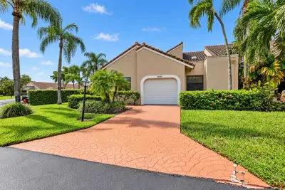 22650 Meridiana Dr, Boca Raton: photo 1 of 45