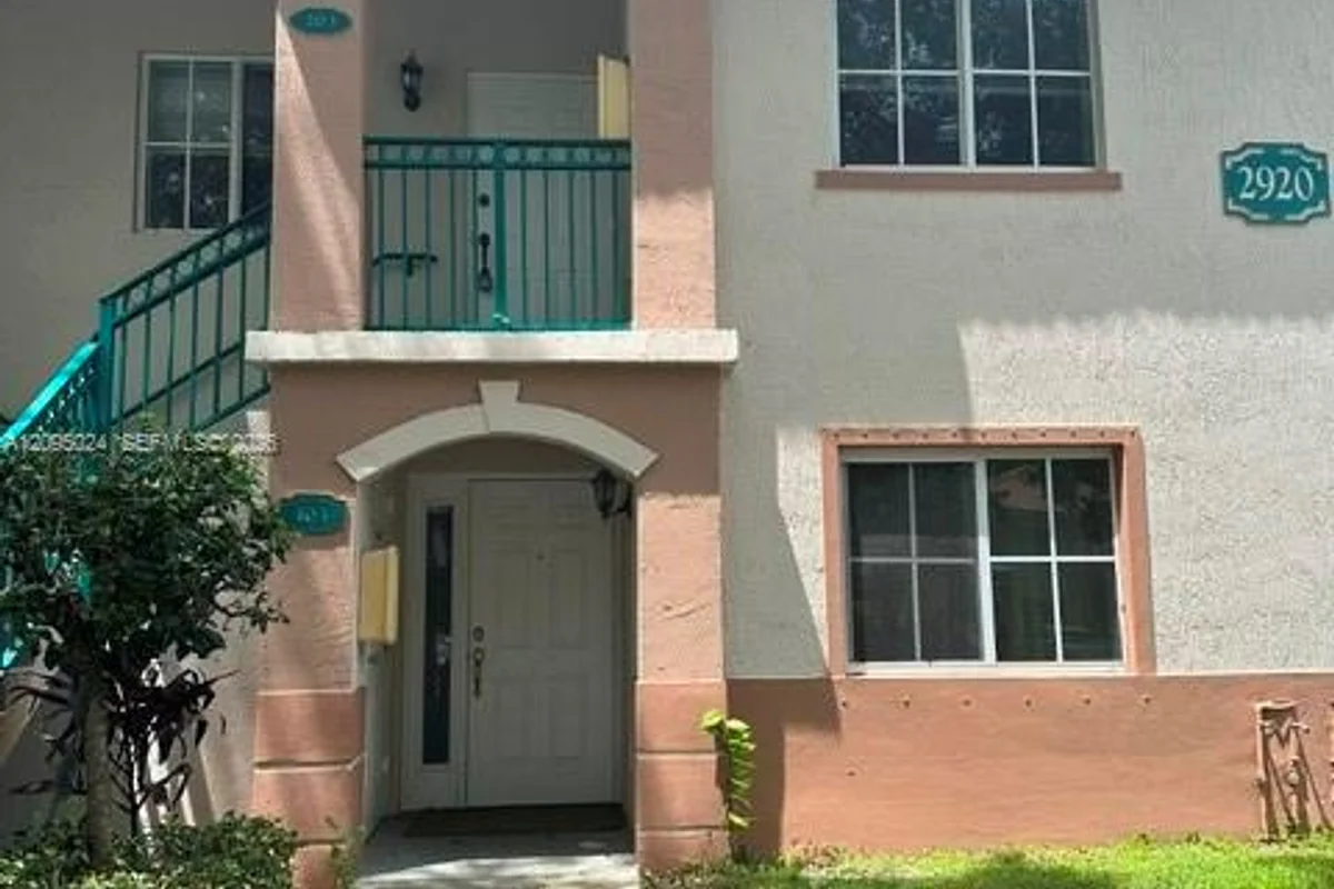 2920 SE 13th Ave #203-51, Homestead: photo 1 of 15