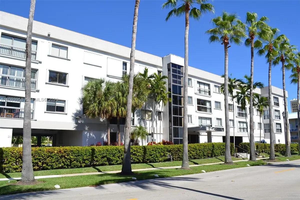255 Galen Dr #4F, Key Biscayne: photo 1 of 26