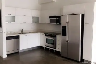 133 NE 2nd Ave #1404, Miami: photo 1 of 7