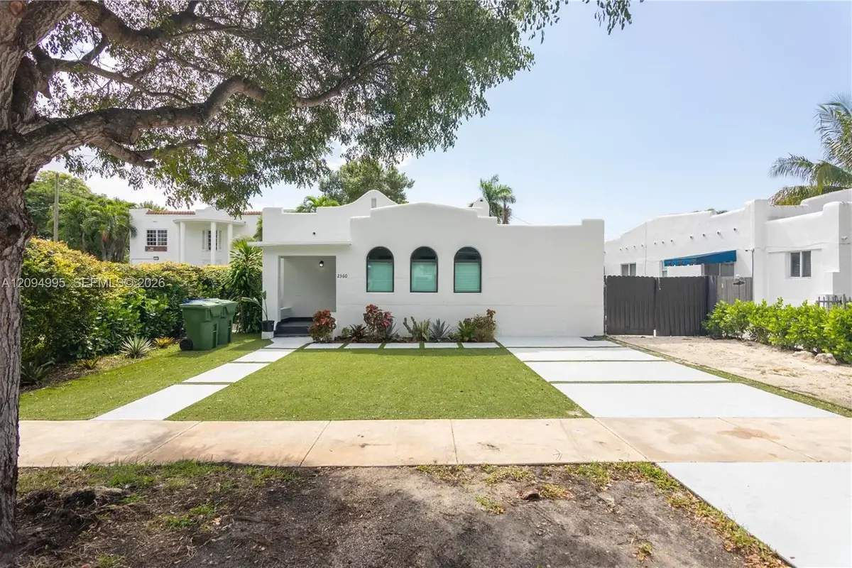 2360 SW 12th St, Miami: photo 1 of 68