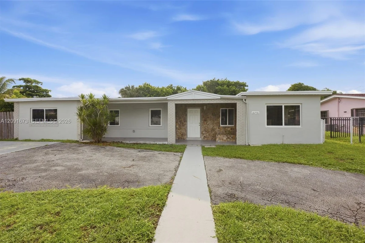 15770 NW 17th Ct, Miami Gardens: photo 1 of 52