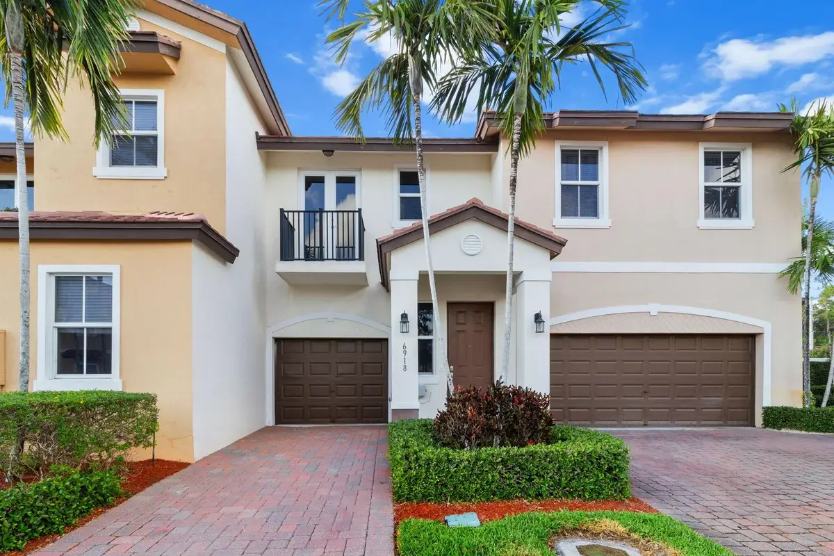6918 Long Pine Cir, Coconut Creek: photo 1 of 23