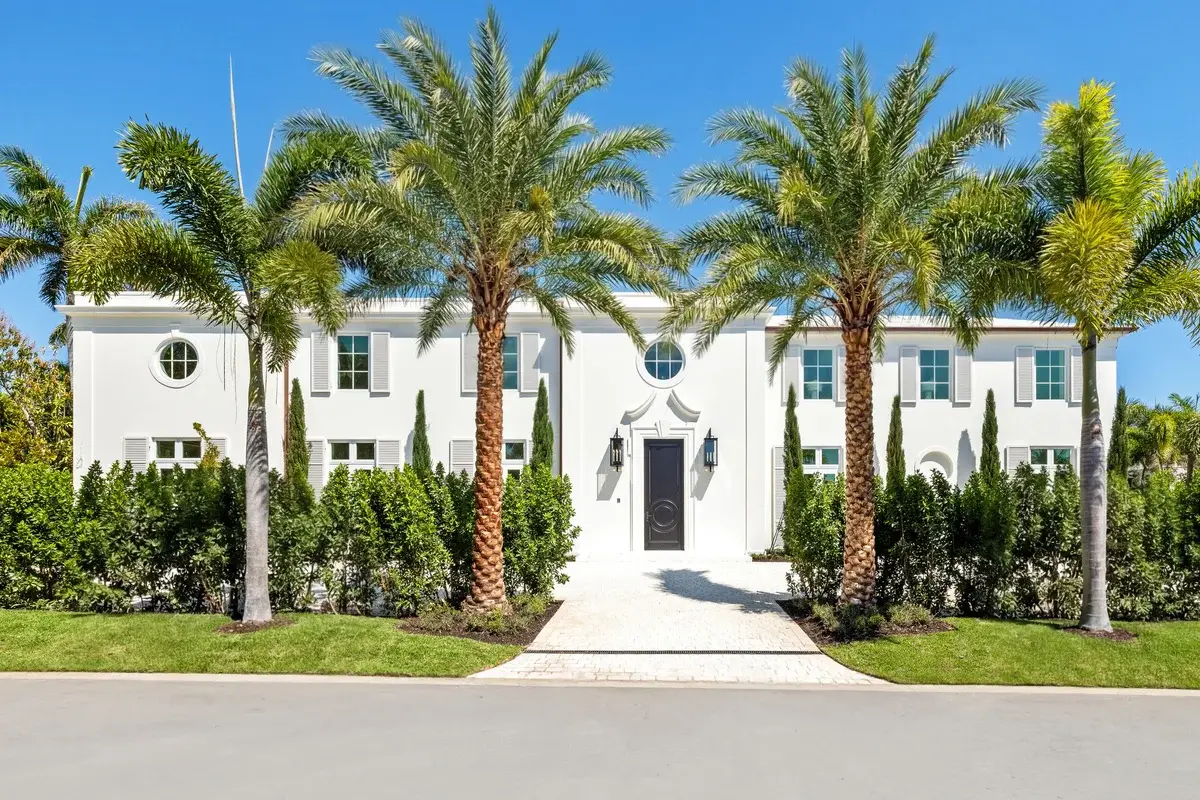 301 Plantation Rd, Palm Beach: photo 1 of 79