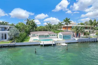 205 N Hibiscus Dr, Miami Beach: photo 1 of 58