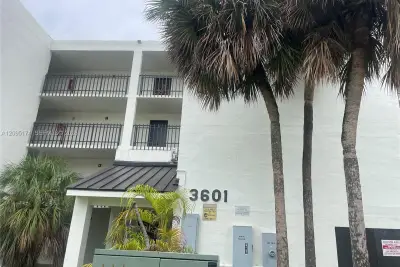 3601 SW 117th Ave #9-301, Miami: photo 1 of 6