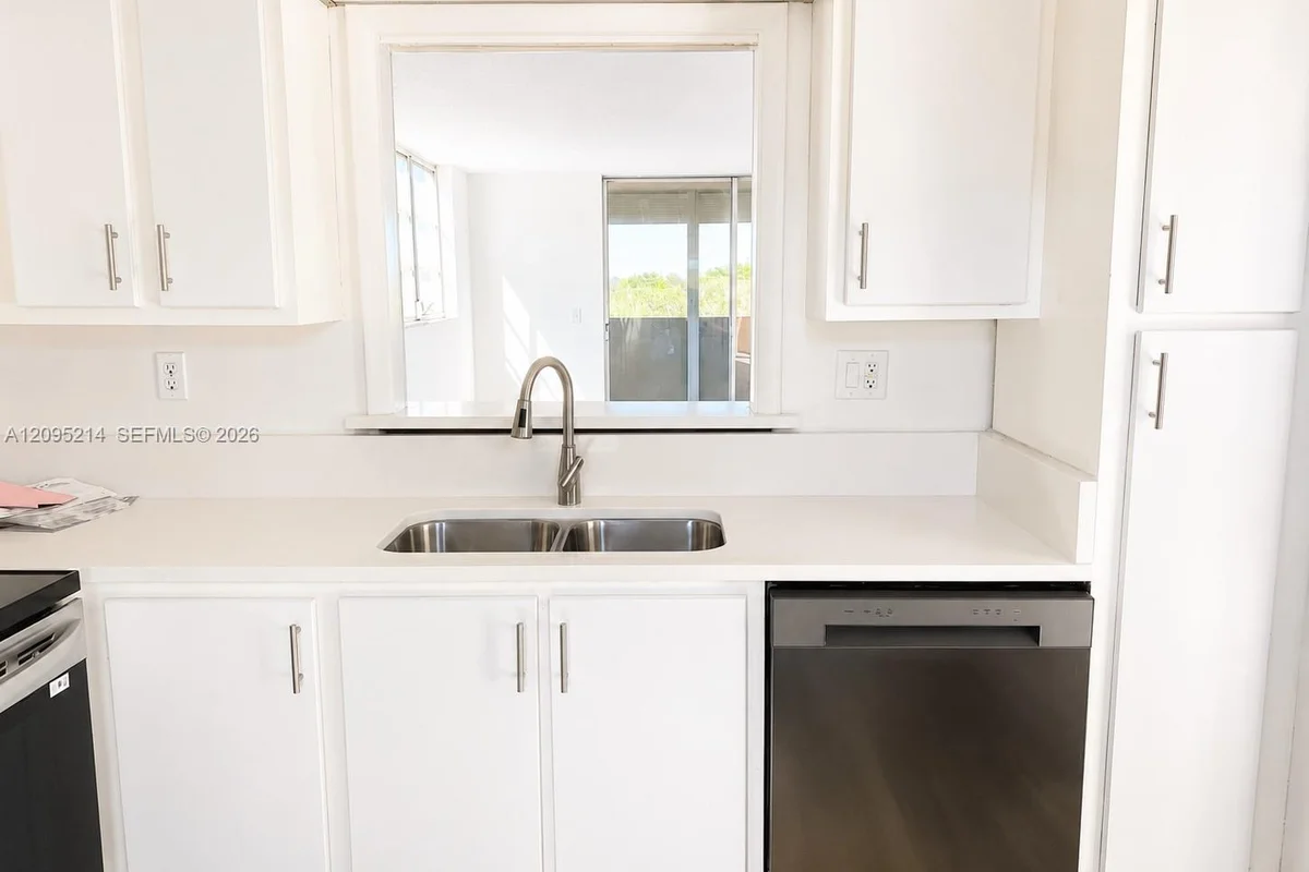 406 NW 68th Ave #526, Plantation: photo 1 of 14