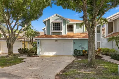 5406 214th Ct S, Boca Raton: photo 1 of 48