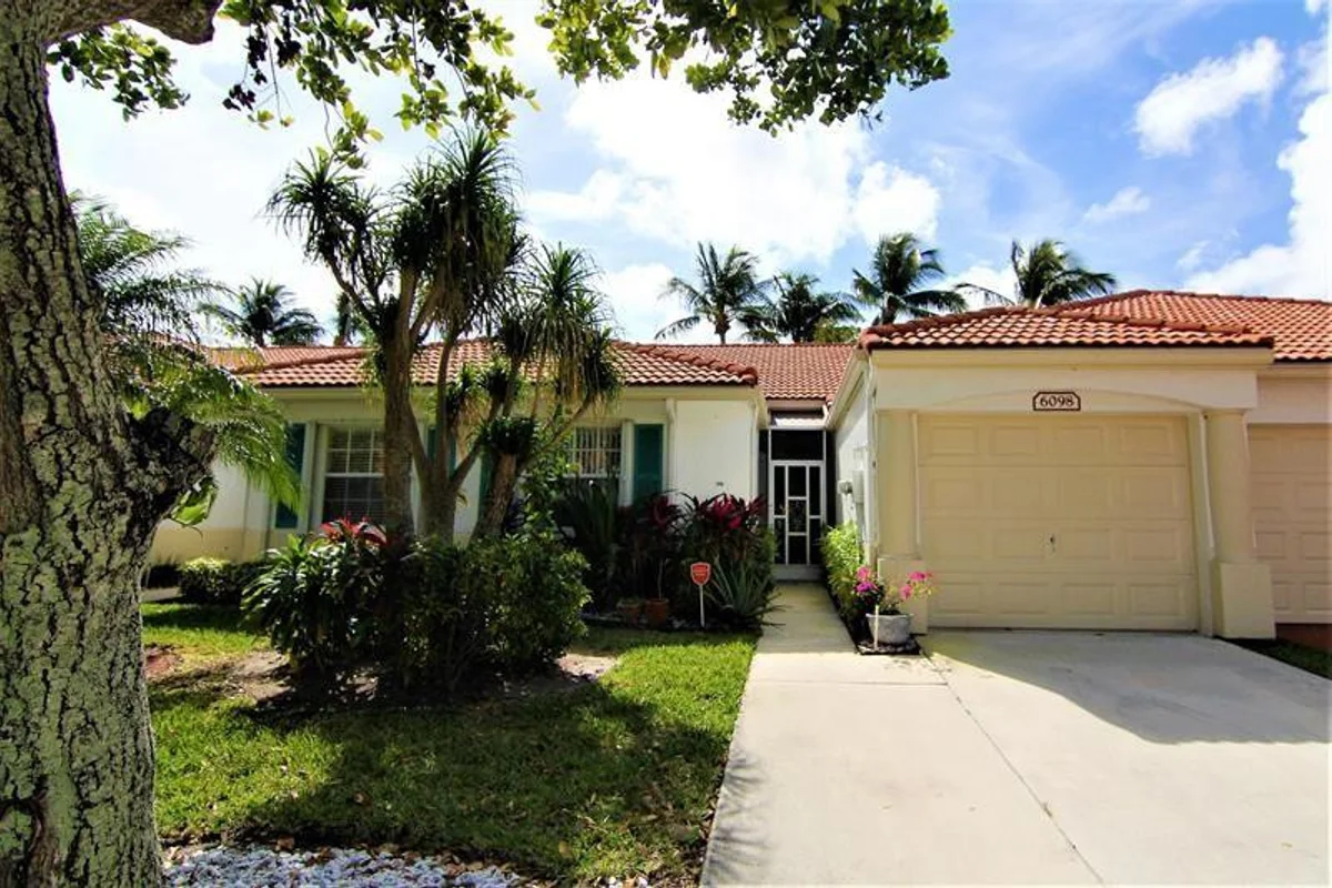6098 Lake Hibiscus Dr, Delray Beach: photo 1 of 11