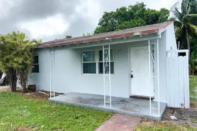 1405 NW 6th Ave, Fort Lauderdale: photo 1 of 6