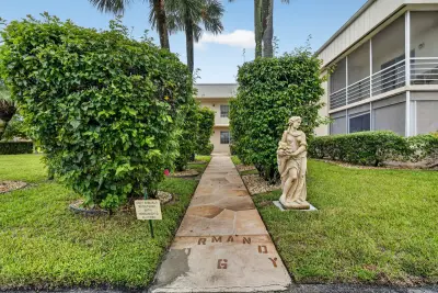 318 Normandy G, Delray Beach: photo 1 of 53