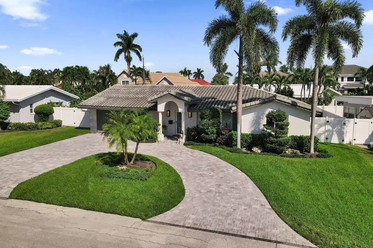 4200 NE 22nd Ter, Lighthouse Point: photo 1 of 67