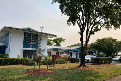 11640 NW 39th St #6, Coral Springs: photo 1 of 18