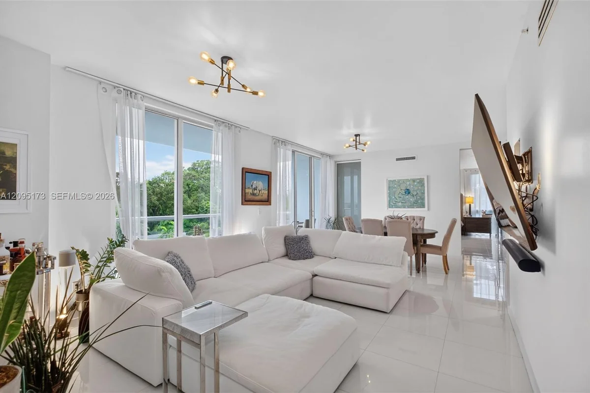720 NE 62nd St #412, Miami: photo 1 of 56