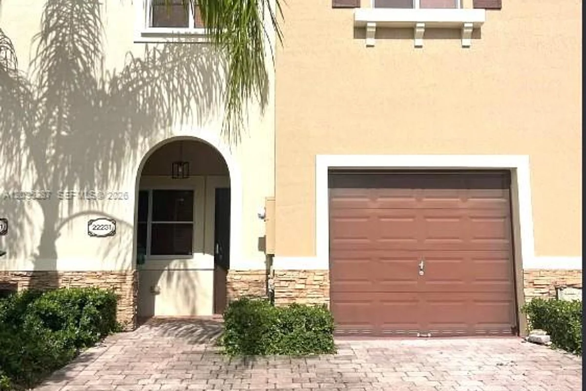 22231 SW 88th Path, Cutler Bay: photo 1 of 18