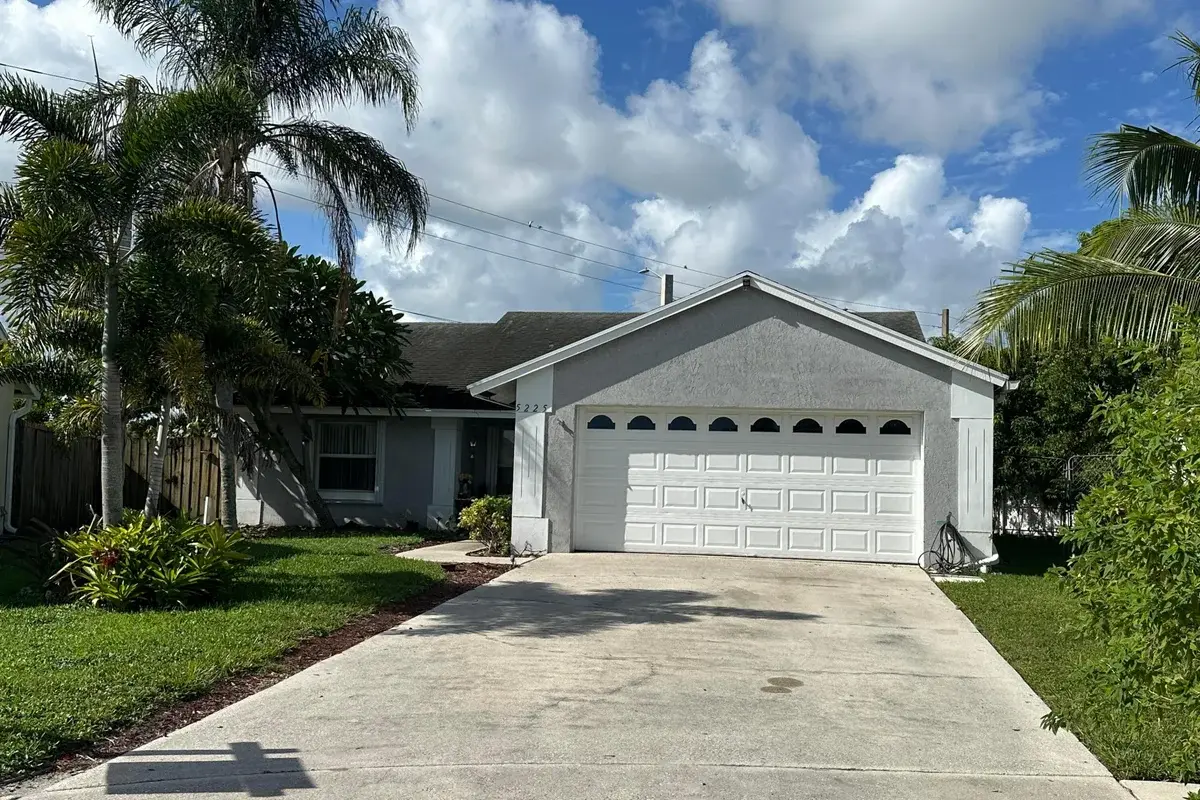 5225 Blueberry Hill Ave, Lake Worth: photo 1 of 19