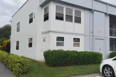 529 Burgundy L, Delray Beach: photo 1 of 12