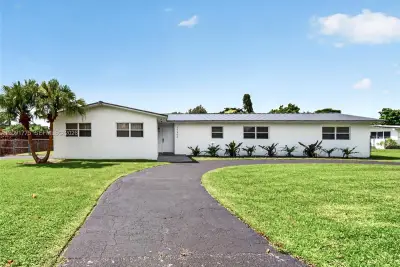 17400 SW 89th Ct, Palmetto Bay: photo 1 of 46