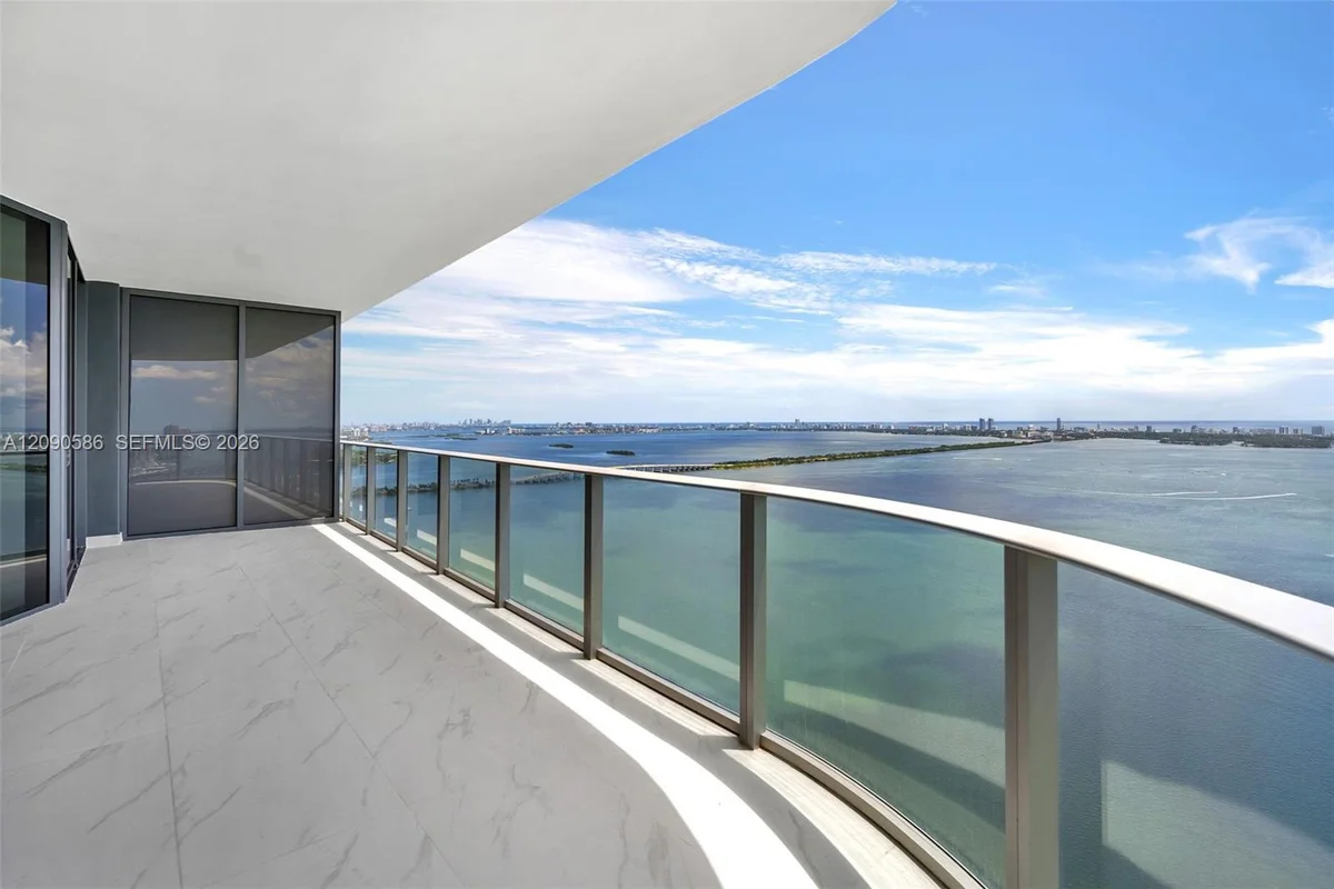 700 NE 24th St #4507, Miami: photo 1 of 73