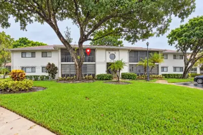 10951 W Clairmont Cir #209, Tamarac: photo 1 of 34