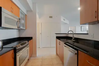 804 E Windward Way #621, Lantana: photo 1 of 10
