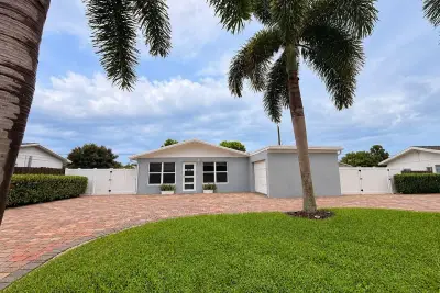 872 Harth Dr, West Palm Beach: photo 1 of 20