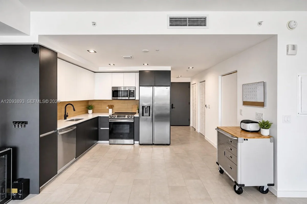 2150 N Miami Ave #511, Miami: photo 1 of 45