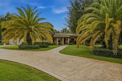 9801 SW 96th St, Miami: photo 1 of 55