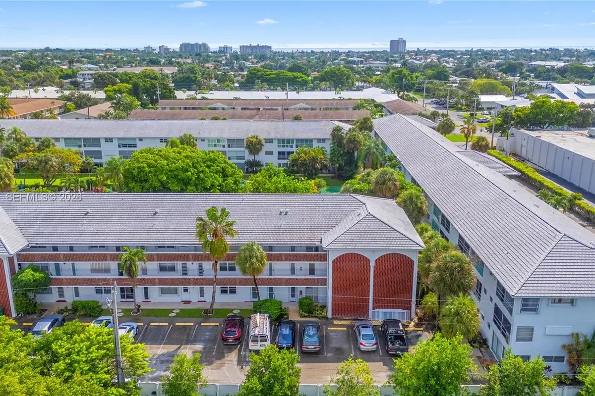 2050 NE 39th St #W112, Lighthouse Point: photo 1 of 34