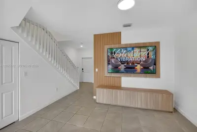 12221 NW 24th Pl, Miami: photo 1 of 55
